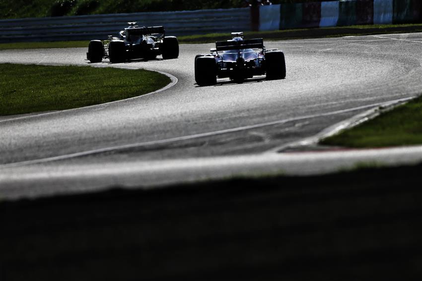 Two F1 cars on the track